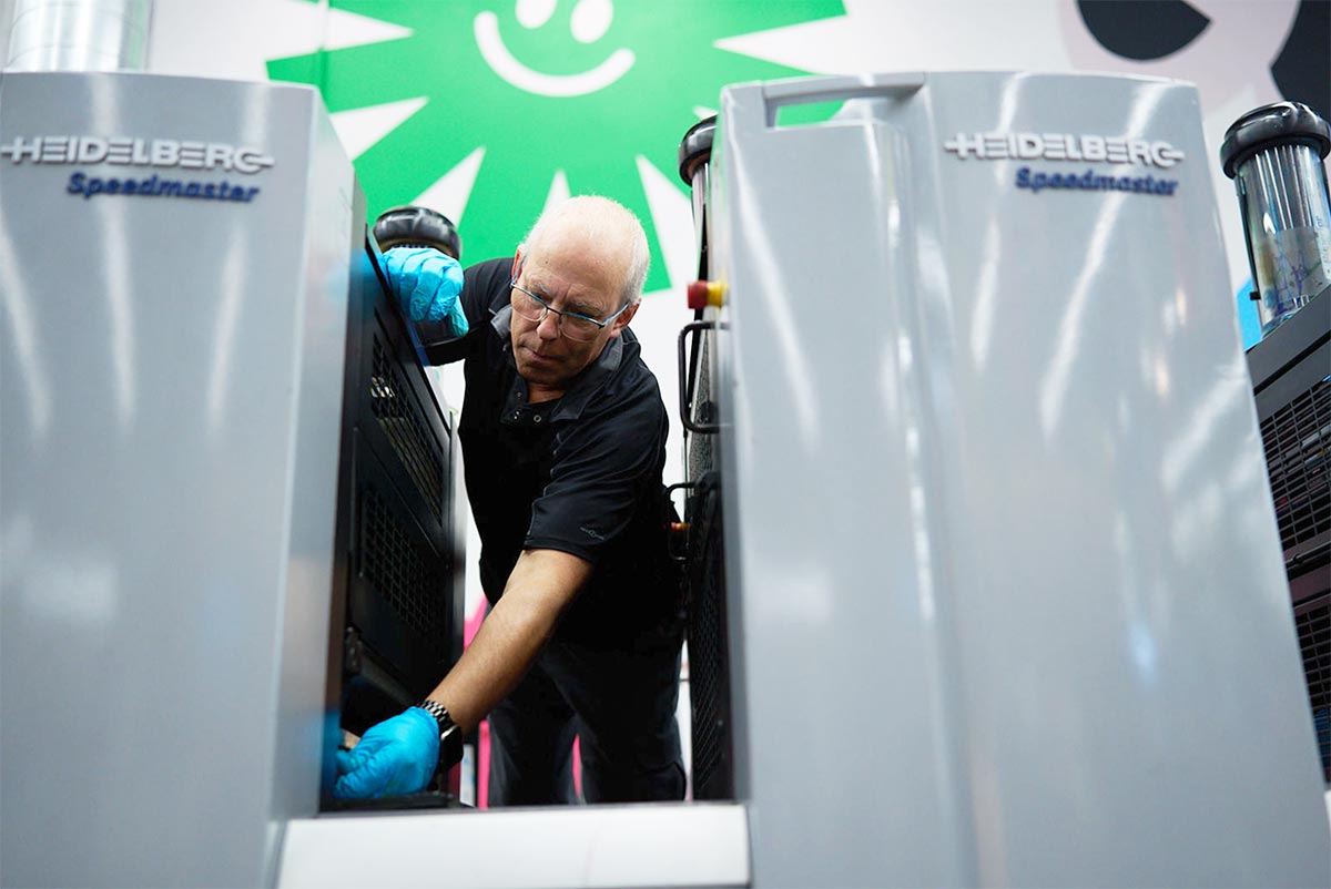 Jukebox Offset Printing with 6 Color Heidelberg